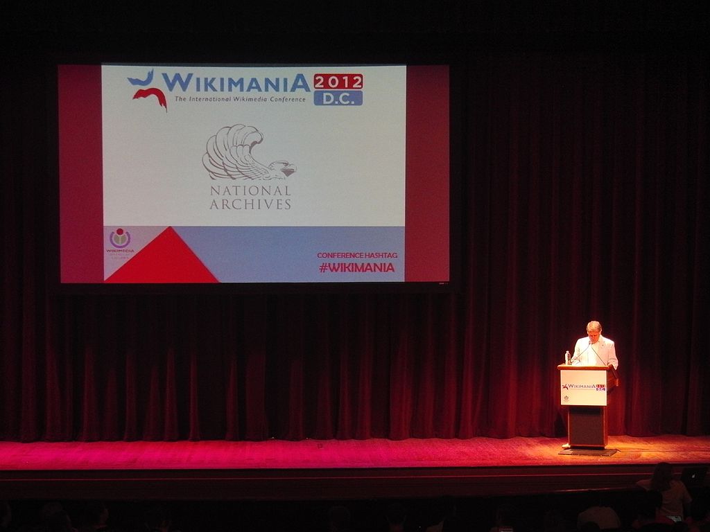 David Ferriero speaks to Wikimedians at Wikimania 2012